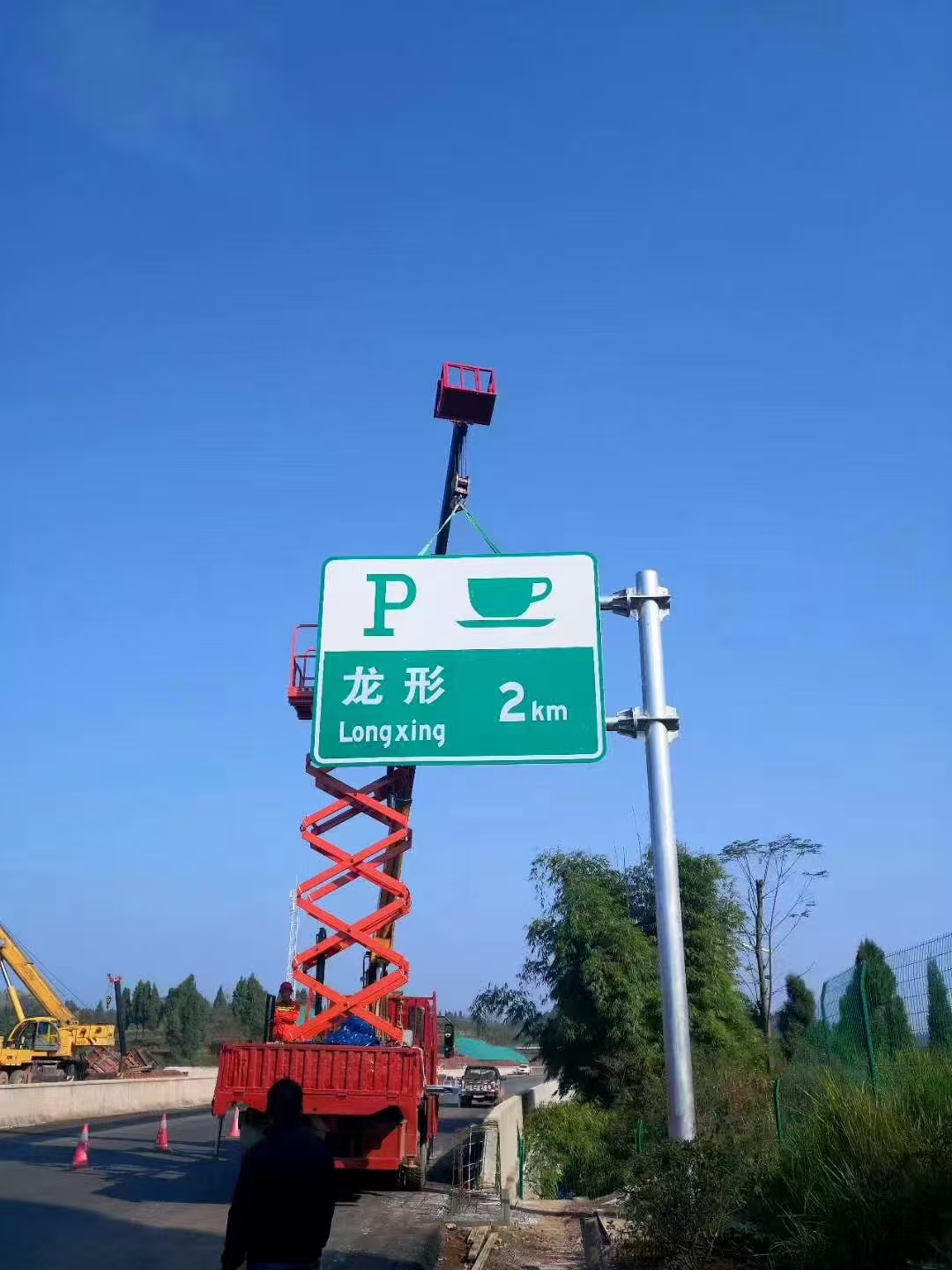 菏泽市监控杆指路牌 - 哪里好